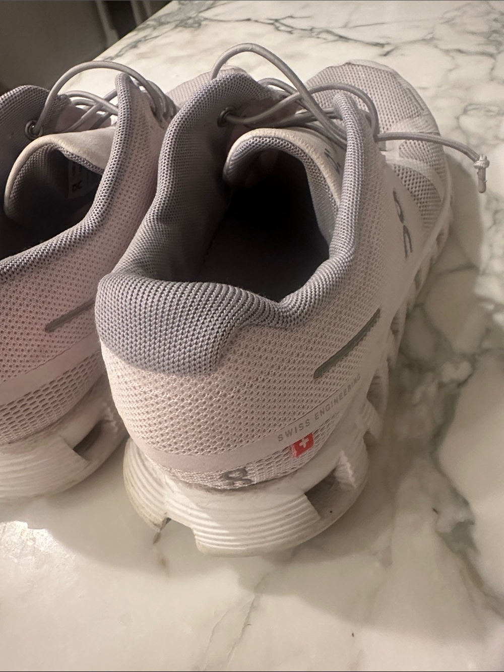 On Cloud 5 Womens 9.5 Running Shoes Lavender Sneakers 59.98899 Gym Treadmill - Picture 3 of 5
